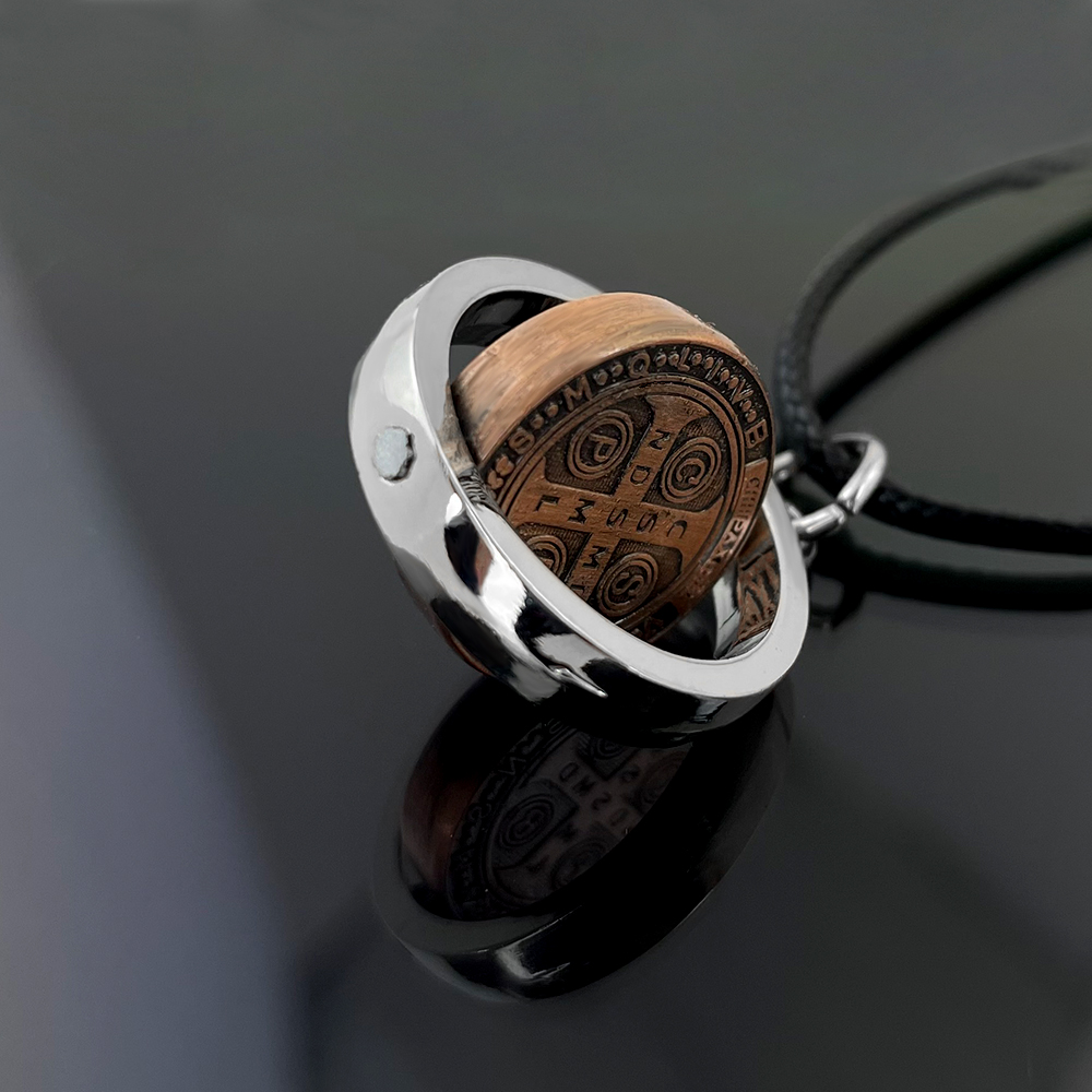 New St Benedict Medal Necklace - Jewelry & Watches Vitopoulos ulasan dan harga