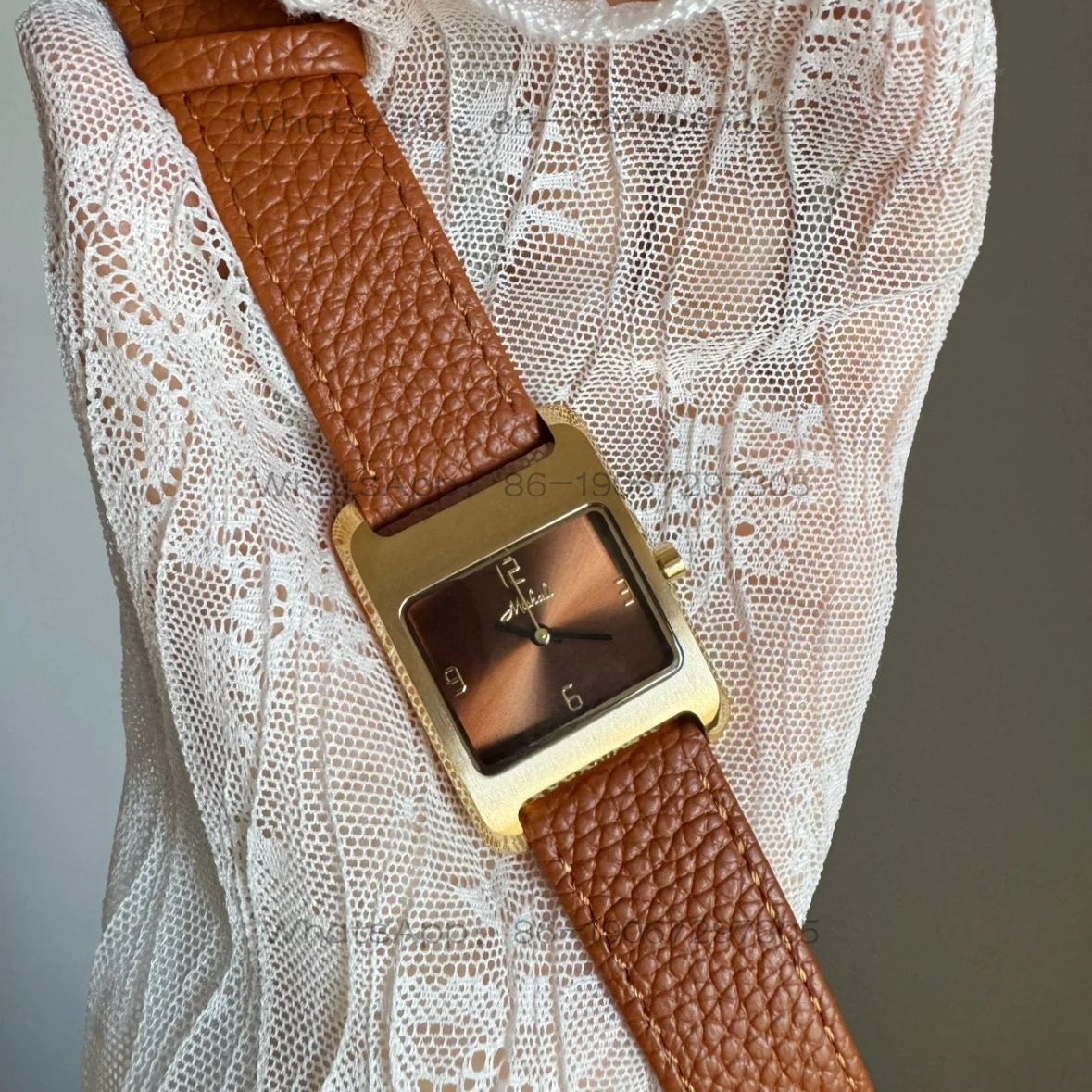 Litchi pattern caramel color s - Leather Bracelet ulasan dan harga